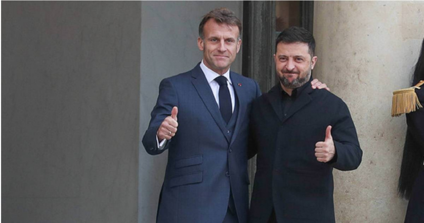 法國總統馬克宏（左）、烏克蘭總統澤倫斯基（右）。（圖／達志／美聯社）