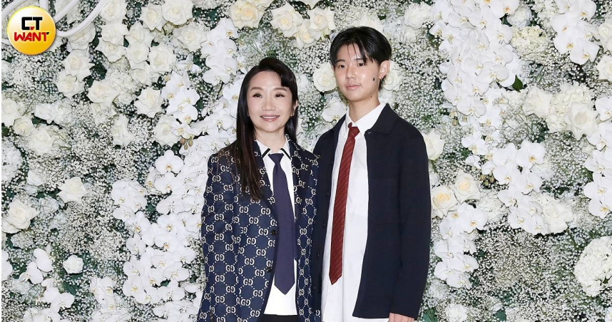 陶晶瑩帶著女兒荳荳來吃喜酒。（圖／侯世駿攝）