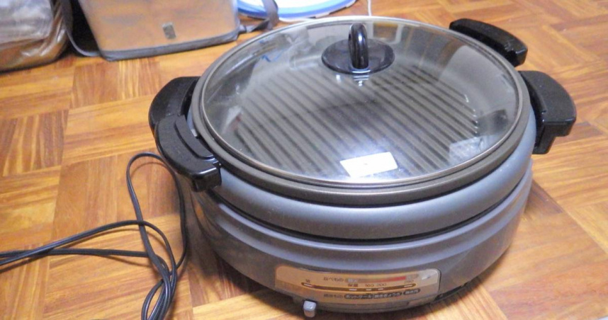 北市一名環保局清潔隊員，把民眾丟棄的電鍋送給拾荒婦，結果遭到檢舉。（圖／翻攝photoAC）