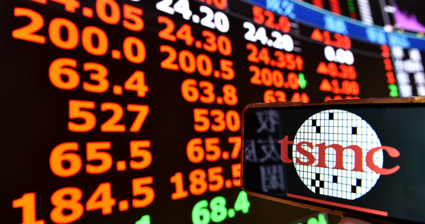 台積電全年大漲千元，領漲台股飆漲。（圖／報系資料照）