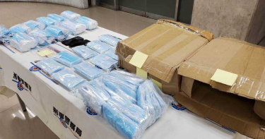 大陸進口口罩亂抬價 單片賣15塊GG