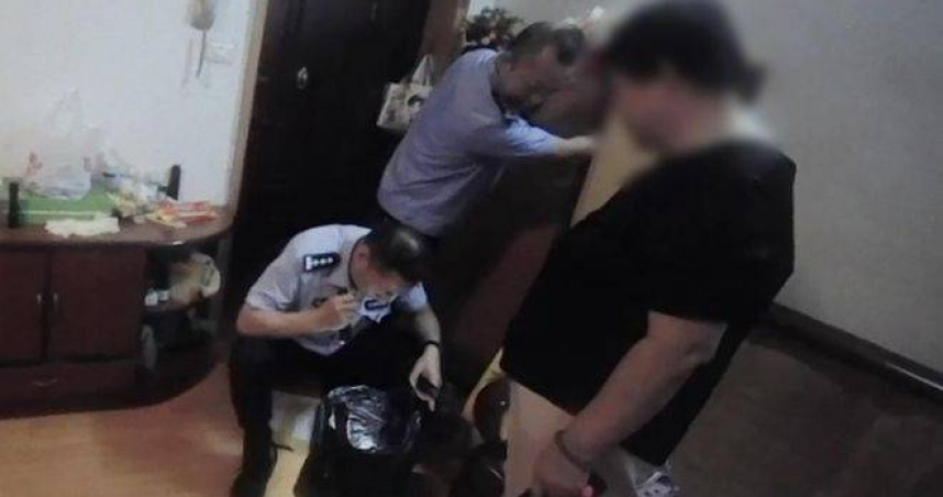 72歲黃姓婦人發現家中4萬元人民幣（約新台幣19萬元）不見，焦急報警求助。（圖／翻攝自杭州日報）