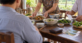 台灣男子赴越南農村相親，三餐全由女方家招待，連景點門票也未支付。（示意圖／AI生成）