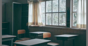 正妹女老師婚前誘惑!「上課時間」大膽壞壞男學生5次 過程全被錄下