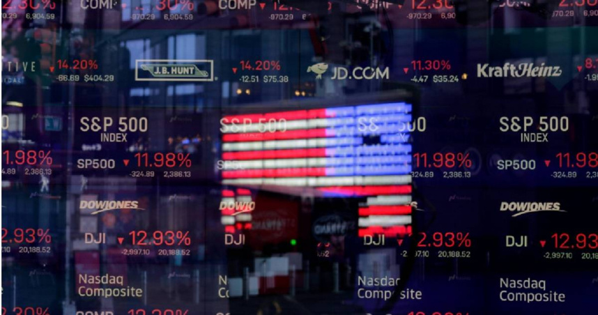 川普上任以來大力推動原油增產，布蘭特原油價格自高點已經下跌逾10%，油價下跌有助於降低通膨，並可能推升全球經濟成長，維持整體貨幣政策寬鬆環境。（示意圖／達志／美聯社）