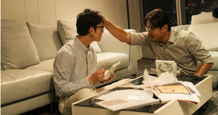 吳慷仁劇中非常崇拜李銘順，隱藏著不為人知的情愫。（圖／CATCHPLAY+）