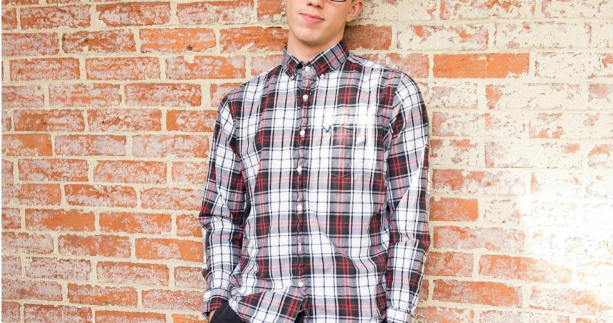 爸爸長期在家抽菸，11歲男孩確診肺癌。（示意圖／Pexels）