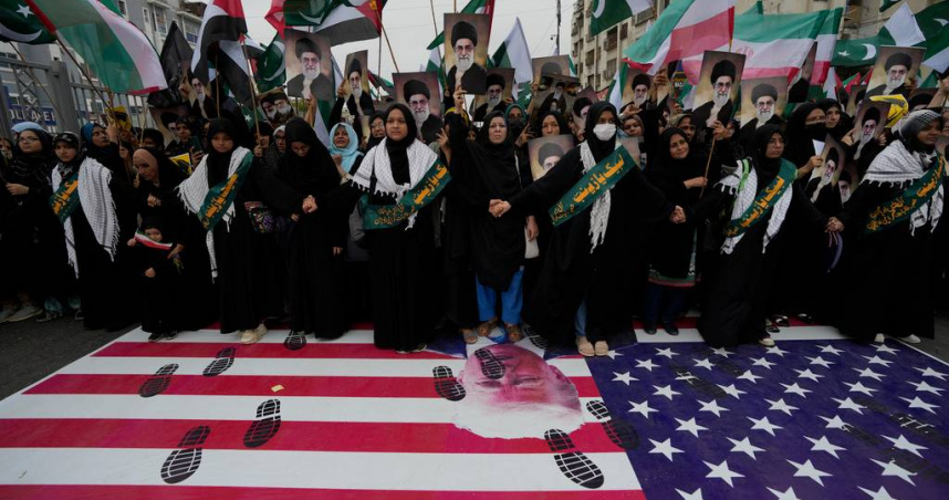 巴基斯坦最大城市卡拉奇（Karachi）爆發反美遊行。（圖／達志／美聯社）