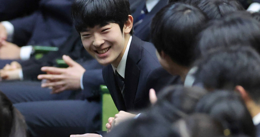 秋篠宮家長子悠仁親王近日被日媒目睹，與平常公務形象截然不同的一面。（圖／達志／美聯社）