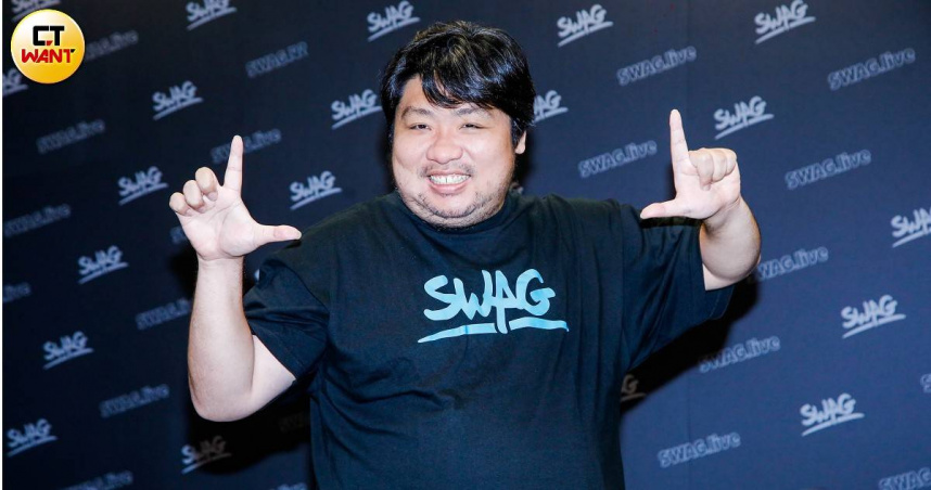 知名電競實況主「亞洲統神」張嘉航正式簽約成人直播平台SWAG，將在明晚9點直播。（圖／趙文彬攝）