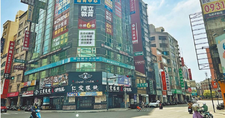 新竹孩子壓力極大，許多優秀成績是靠補習堆疊，補習幾乎成為常態，不補就怕落後。（圖／報系資料照）