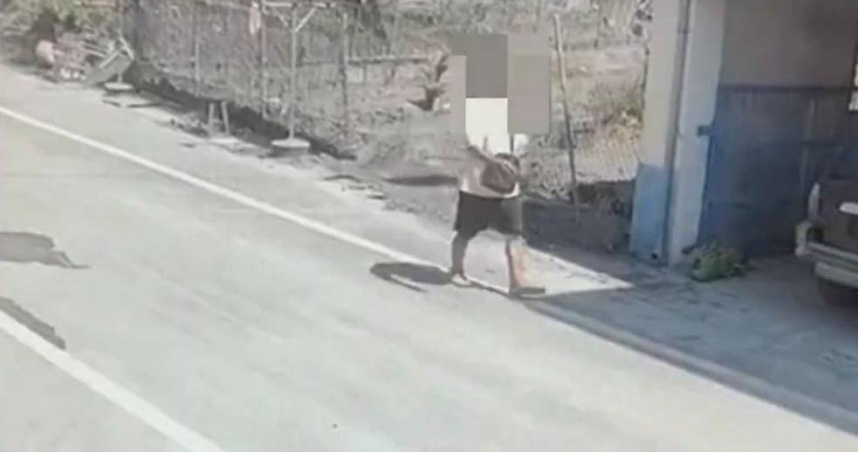 花蓮身障災民遭志工竊取13萬救災慰問金，警方成功逮捕嫌犯並起獲部分贓物。（圖／翻攝畫面）