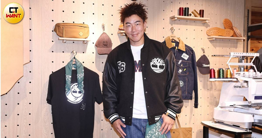 郭泓志搶先曝光今年紅毯打算挑戰「不穿衣服」上場。（圖／楊澍攝）