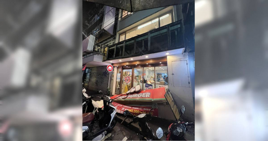 北市文山區的摩斯漢堡招牌遭強風吹落。（圖／翻攝自Threads @brian_konr）