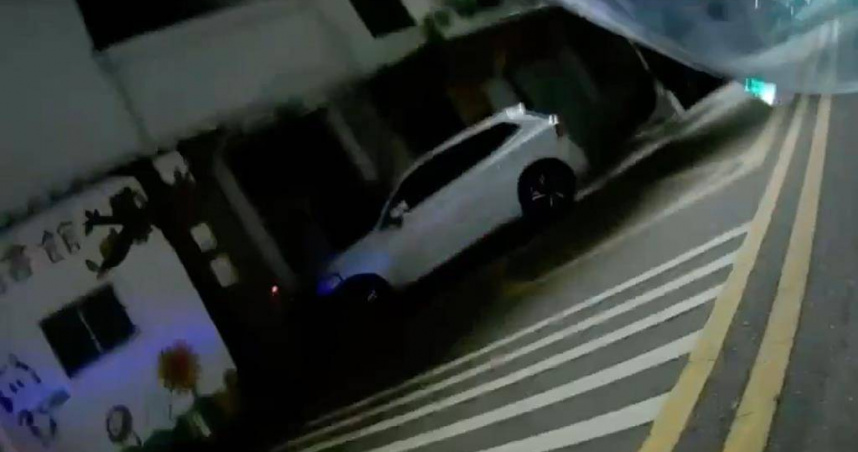 違停抓包變持有槍毒！台中男拒檢撞警　慘噴18萬還數罪究辦