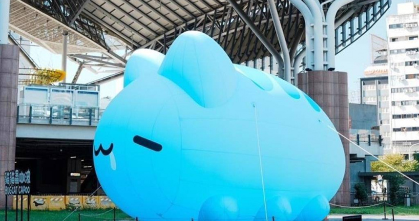 在台中驛舉辦的「咖波十週年巡迴最後站」傳出大咖波氣偶被破壞，主辦單位貼出公告要提早結束該展覽。（圖／翻攝自主辦單位粉專）