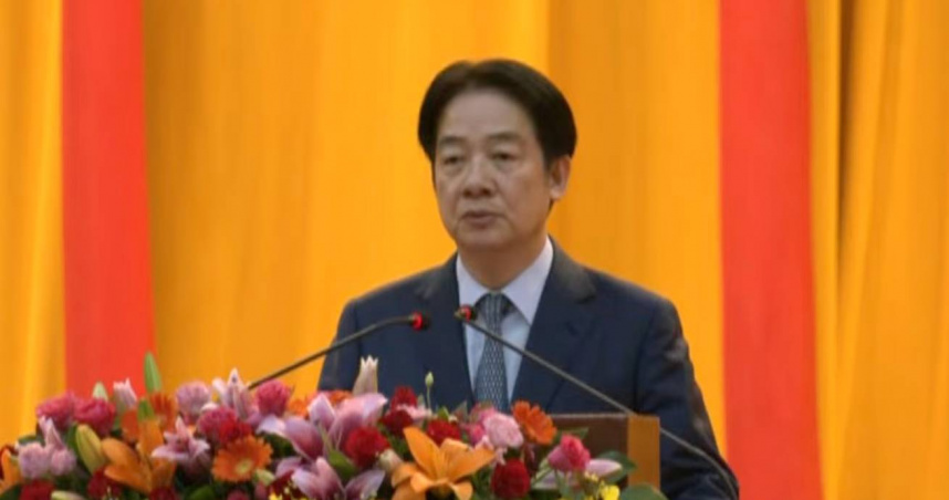 賴清德總統表示，對於威權主義持續擴張和各種滲透手段，國軍應堅定捍衛國家主權「反共、反滲透、反併吞」。（圖／截自中時新聞網直播）