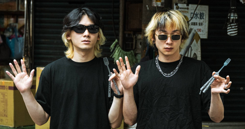 以「不正經的真誠」聞名的「胡鬧戰隊」，演出充滿年輕世代的搞怪風格。（圖／VieFor App提供）