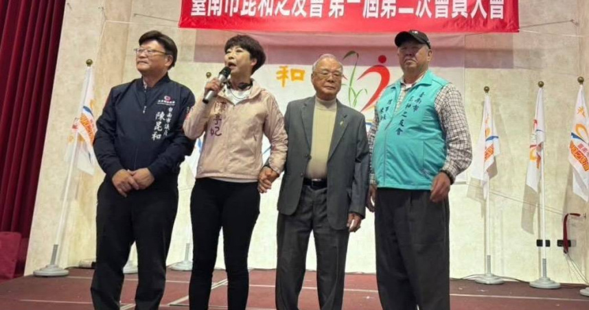 立委郭國文29日在臉書貼出照片，直指立委陳亭妃27日替不支持民進黨、力挺藍白的無黨籍市議員陳昆和站台。（圖／翻攝自郭國文臉書）