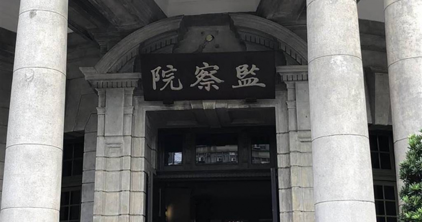 高雄市政府衛生局心理衛生中心前執行秘書何建忠，涉嫌利用職務之便，誘騙性侵未成年弱勢少女，監察委員王幼玲、葉大華申請自動調查。（圖／報系資料庫）