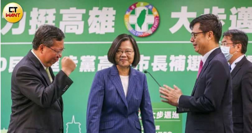 前總統蔡英文卸任近2年，雖少談政治議題，仍活躍於社群平台，與年輕族群互動密切。（圖／CTWANT攝影組）