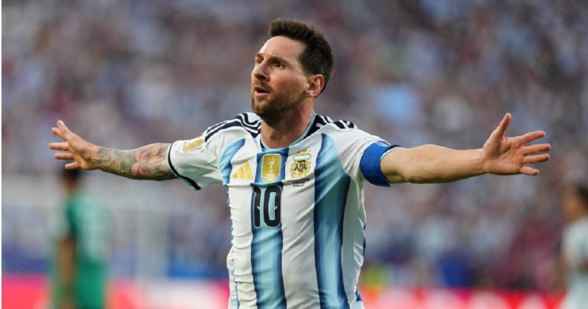 阿根廷球王梅西（Lionel Messi）再度改寫足球歷史，還上演生涯在世界盃首次帽子戲法。