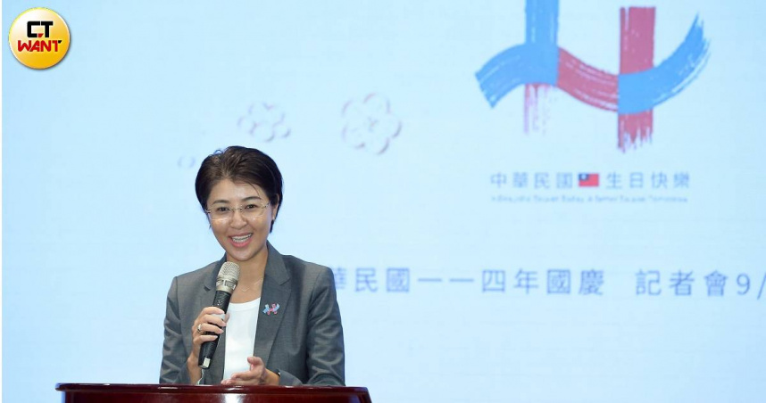 南投縣長許淑華批評，農業部應協助農民拓展市場，而非淪為政治攻防工具。（圖／黃耀徵攝）