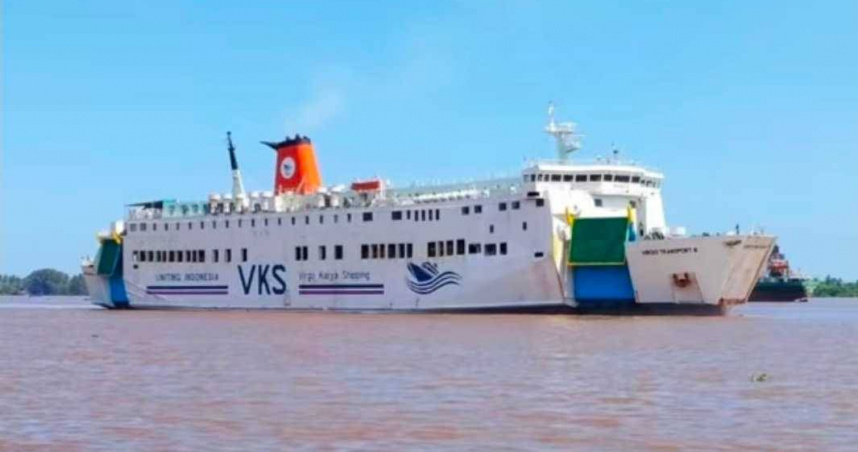 印尼一艘載有243名乘客與船員的客貨輪「Virgo Transport 8」發生船難釀1死，仍有140人失聯。（圖／翻攝X）