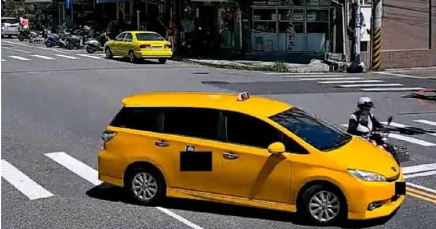 花蓮市死亡車禍！計程車路過迴轉　騎士遭輾送醫不治