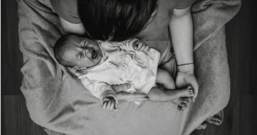 死嬰停屍間躺6hrs!「飄哭聲」嚇壞殯葬人員 爸媽怒控醫療疏失