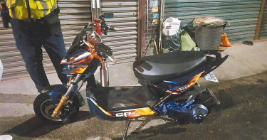 微型電動二輪車從2022年起規範納管，但1年多來彰化縣仍發生至少8件死亡車禍，警方指出，騎微型電動二輪車雖不用駕照，但仍須遵守交通規則，才能安全上路，保護自己也保護他人。（圖／報系資料照）
