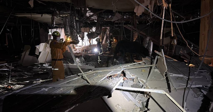 台中新光三越百貨13日上午發生嚴重氣爆，造成4人死亡、26人受傷。（圖／消防署提供）