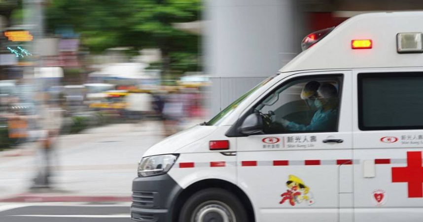 澎湖縣道203號線發生2車事故，計程車與轎車發生對撞，造成2人受傷。（示意圖／報系資料照）