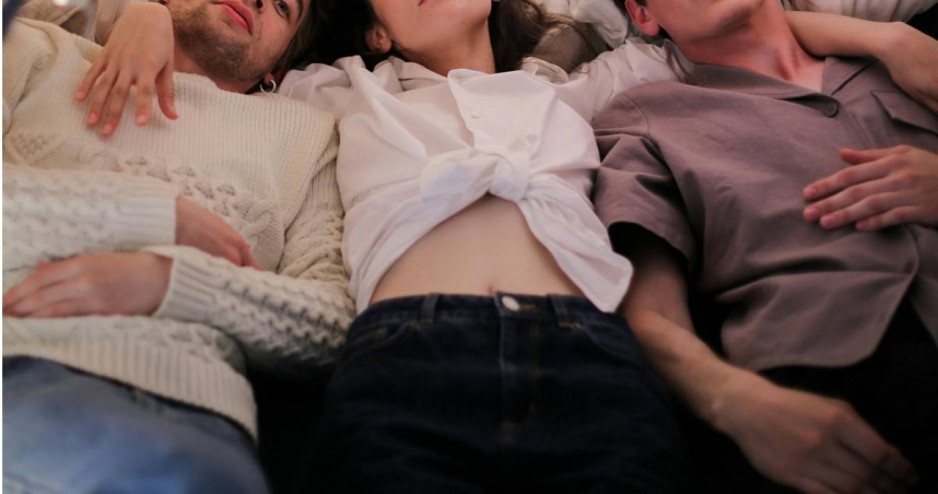 近日，泰國東部的春武里府發生一起駭人情殺案，一名51歲女子被嫉火中燒的前男友殺害後，警方發現被害人疑似還同時與6名男子保持著親密關係。（示意圖／翻攝pexels）