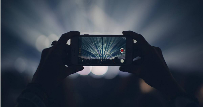 劍青檢改憂心法庭直播衝擊審判公正。（示意圖／翻攝自Pexels）