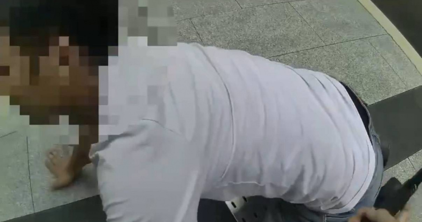 失聯移工酒後騎車遭攔,拒檢逃逸遭活逮送辦。(圖/翻攝畫面)