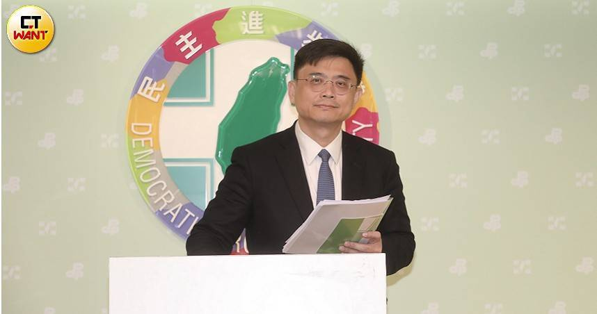 民進黨立委賴瑞隆4日表示，期盼由邱義仁秘書長、徐國勇秘書長所領軍的選對會，敲出最適當的人選。（圖／劉耿豪攝）