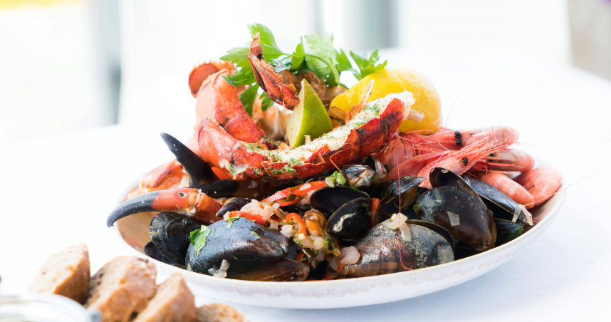 海鮮不宜放過夜，容易滋生細菌。（示意圖／Pexels）