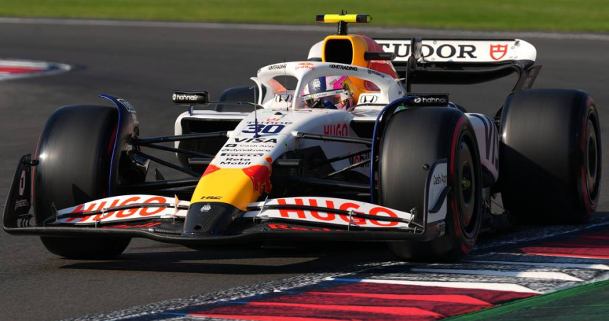 F1車手利勞森在墨西哥城賽道舉行的排位賽中所駕駛的賽車。（圖／達志／美聯社）