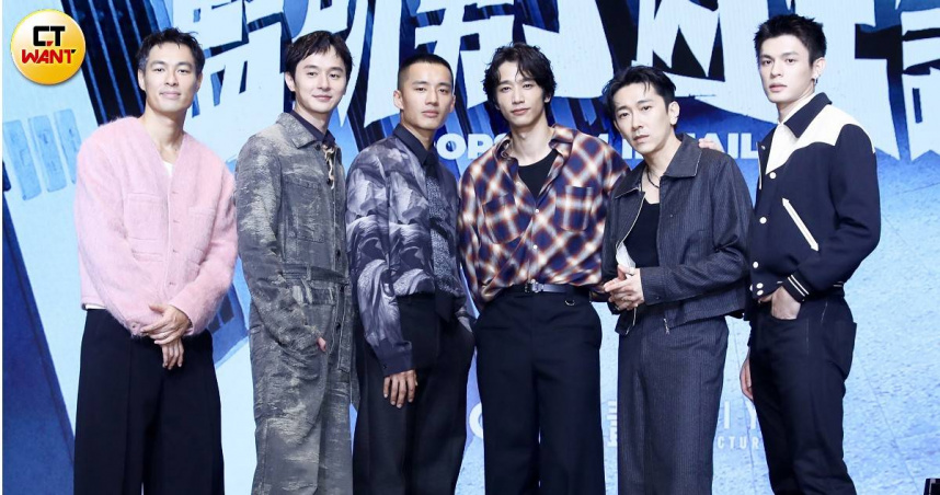 監製楊祐寧、張軒睿、陳澤耀、劉以豪、施名帥、邱以太出席《監所男子囚生記》開播記者會。（圖／侯世駿攝）