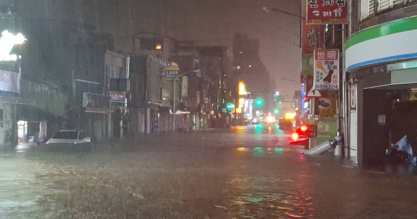 「鳳凰」颱風釀宜蘭多地區積淹水。（圖／蘇澳鎮公所）