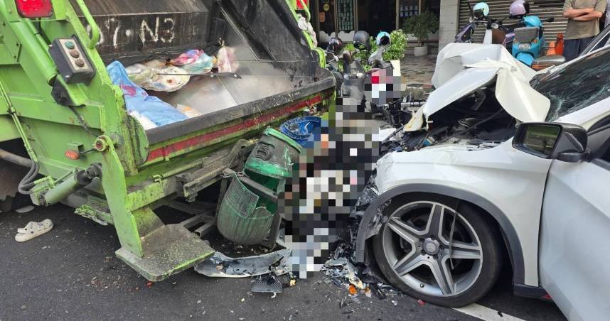 台南市安平區慶平路16日發生一起死亡車禍事故。（圖／翻攝畫面）