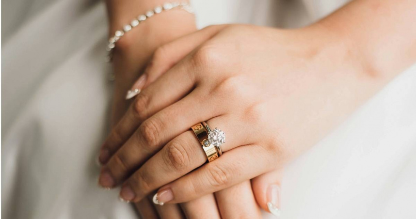 一名網友好奇「媳婦離婚後，公婆是否還能要她做事」，遭到大批鄉民吐槽。（示意圖／unsplash）