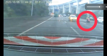 囂張騎士國道狂飆釀9車連環撞 猛撞貨車後脾臟破裂、顱內出血急救中