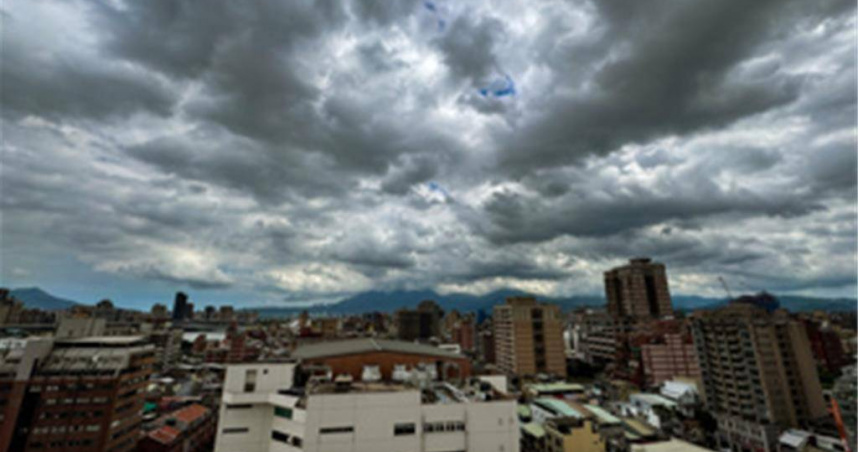 丹娜絲攪局，7月6日公務人員高考三級考試延期舉行。（圖／報系資料照）