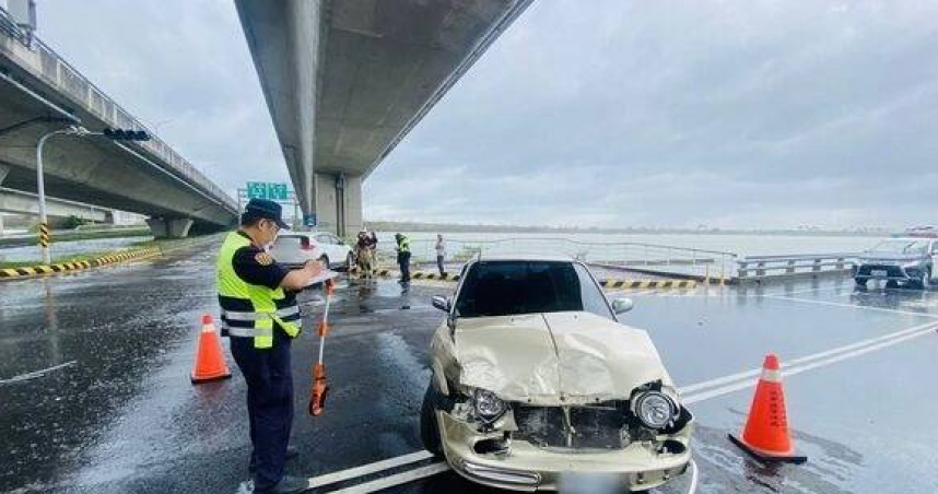 北門閘道驚傳車禍。（圖／翻攝畫面）