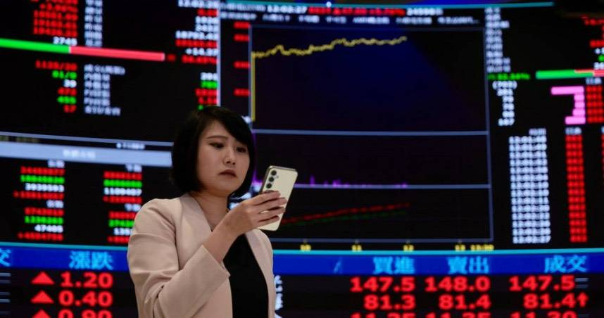 台股加權指數18日上漲269點，收在2萬3383點。（圖／報系資料照）