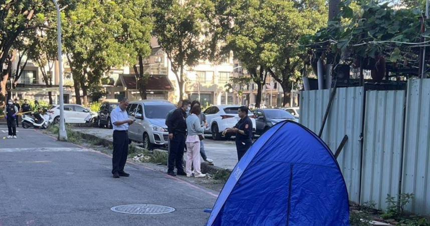羅姓男子22日當街遭槍擊身亡，而他交往複雜，還有女警欠他171萬元。（圖／翻攝畫面）