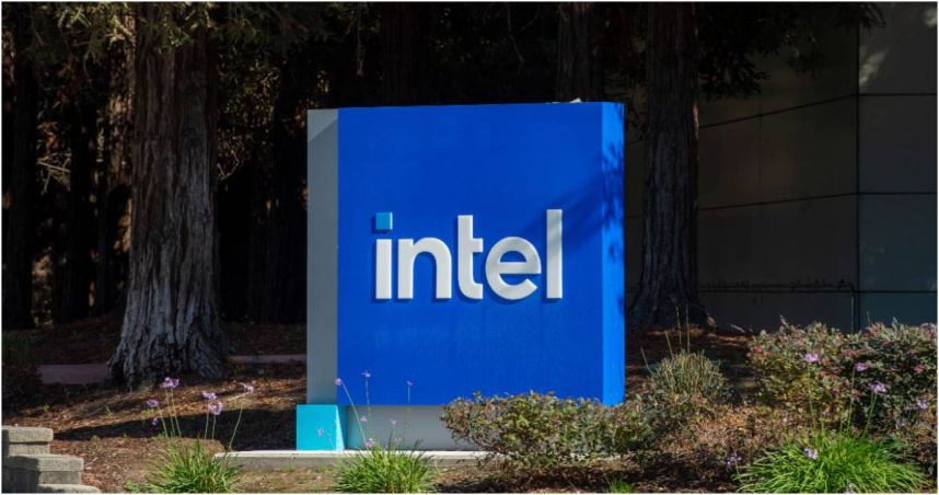 美國政府取得英特爾10％股權。（圖／達志／美聯社）