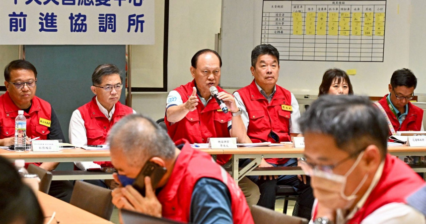 季連成表示，目標10/15前全面完成災區側溝清理，盡快恢復居民正常生活。（圖／取自行政院網站）